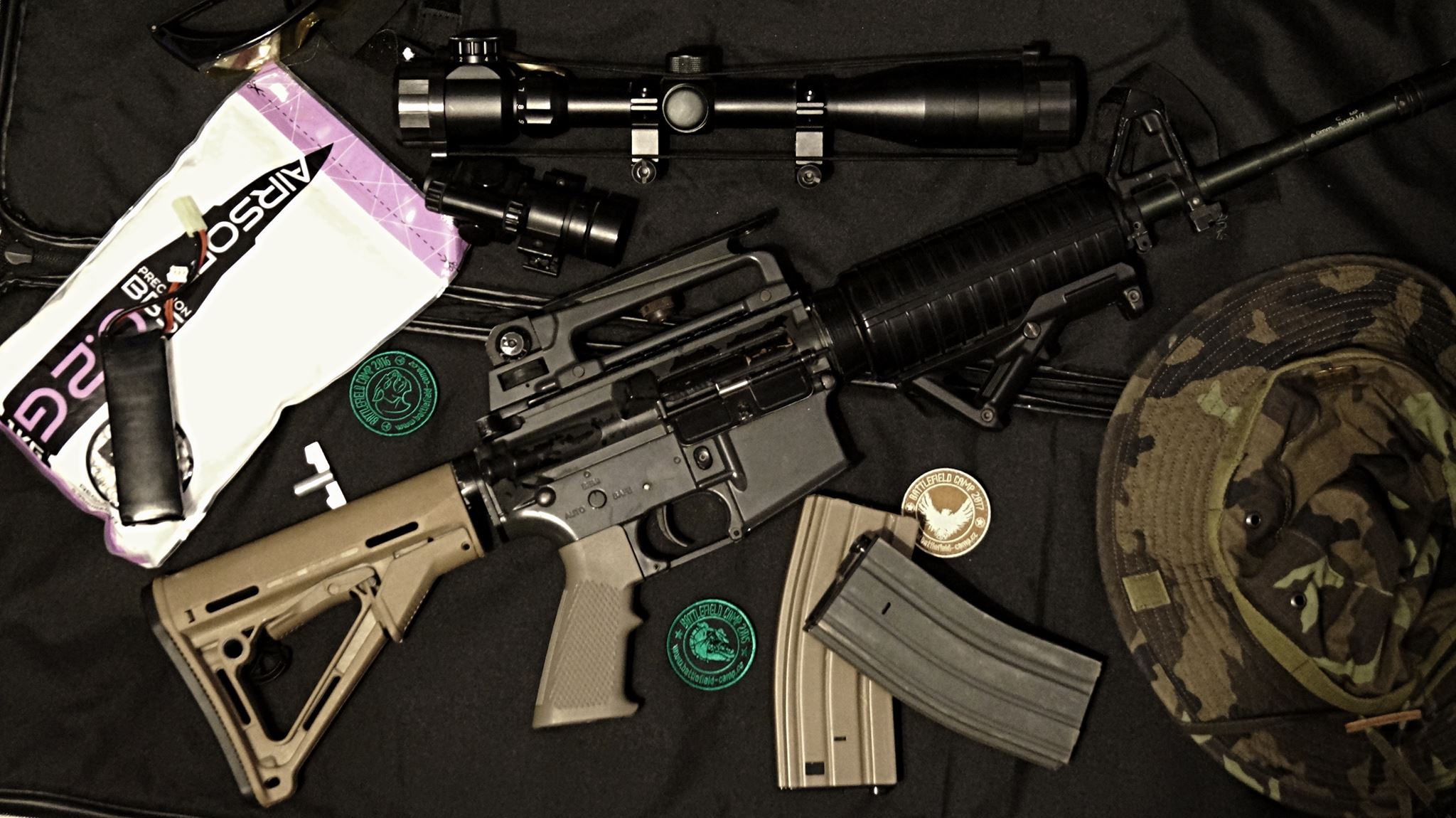  - obrázek zbraň AR15 (M4) - 